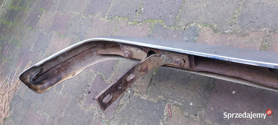 Zderzak przod mercedes w114 w115 osobowe wielkopolskie Zbąszyń