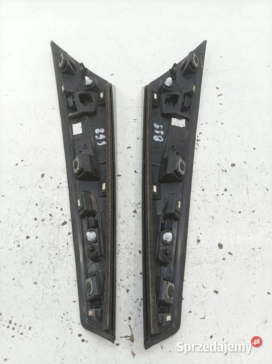 OSŁONA LISTWA KLAPY BAGAŻNIKA LEWY PRAWY KOMPLET Rok produkcji 2024