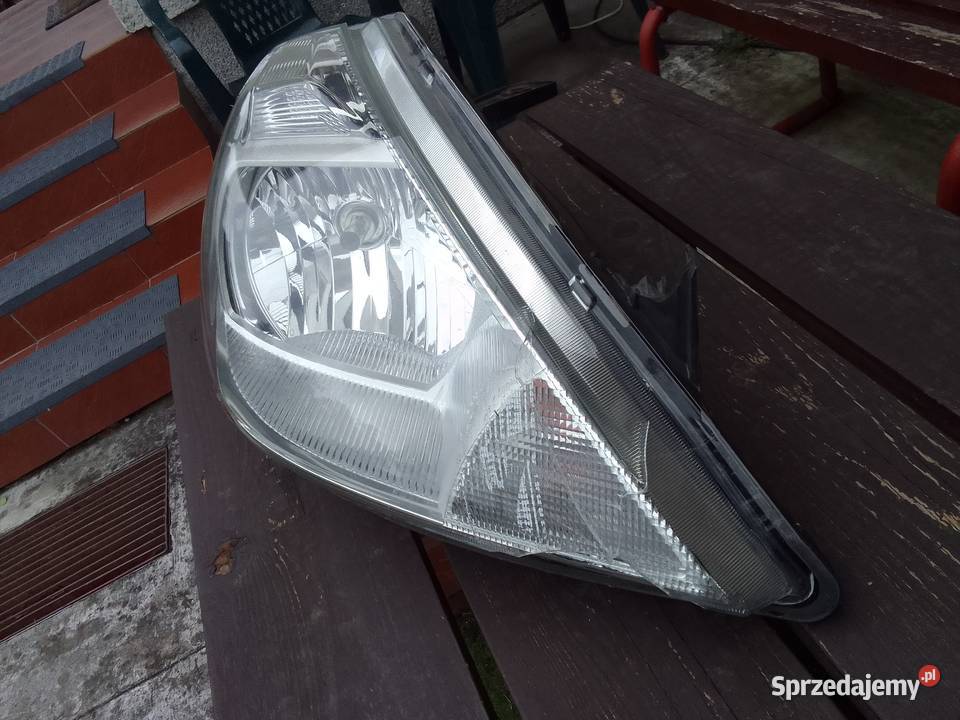 Lampa prawa Nissan Tida Europa 07 Tarnów