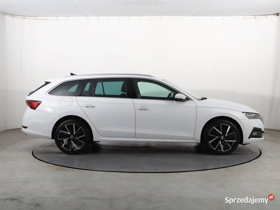 Skoda Octavia 15 TSI biały śląskie Katowice