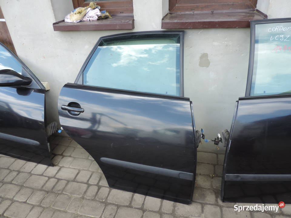 SEAT CORDOBA 2 DRZWI PRAWY TYŁ LC9Z