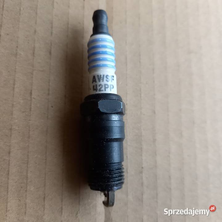 333370493TF12405AA AWSF 42PP Świeca zapłonowa małopolskie Kraków sprzedam