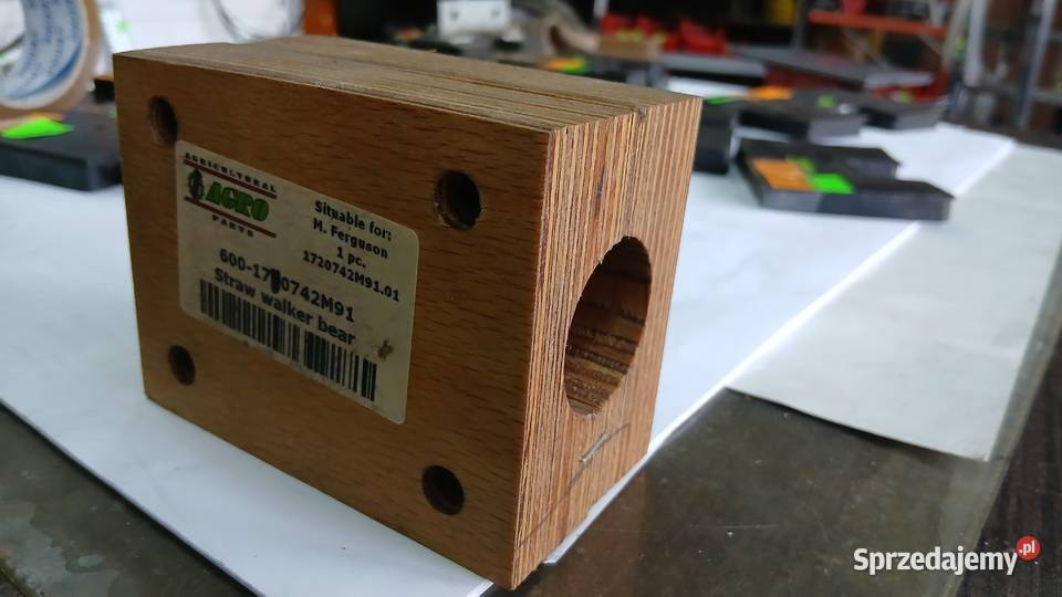 Panewka drewniana Massey Ferguson 1720742M91 Do kombajnów Radomsko