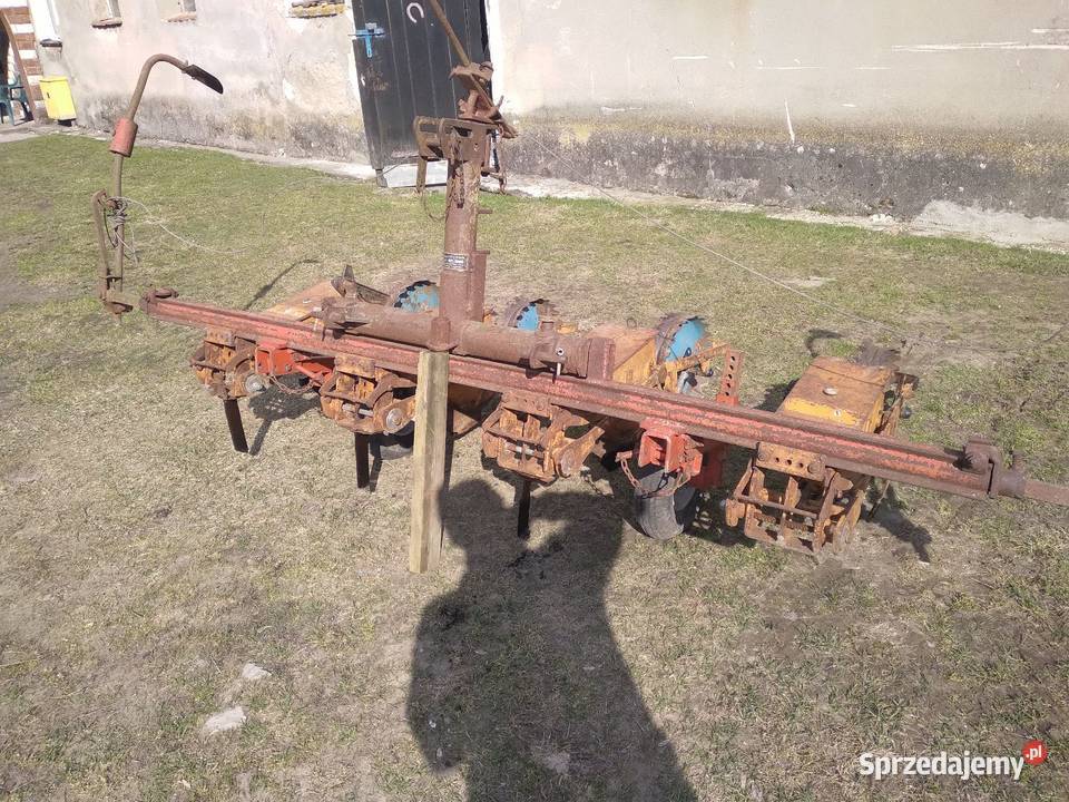Siewnik do kukurydzy 4 rzędowy mechaniczny Siewniki i sadzarki