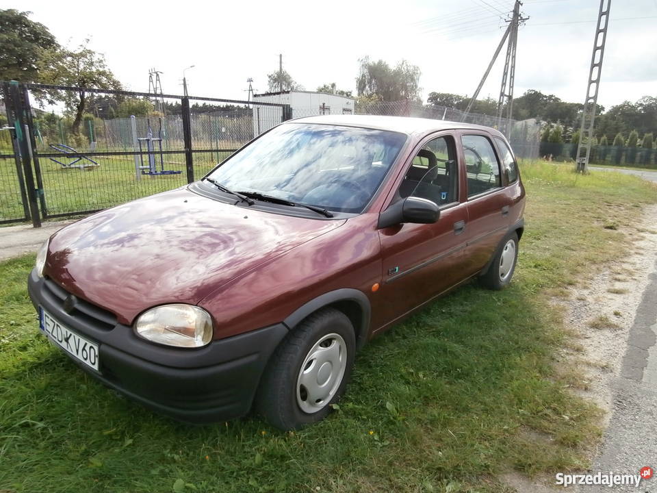 opel corsa 1996 14 benzyna lakier metallic Sieradz