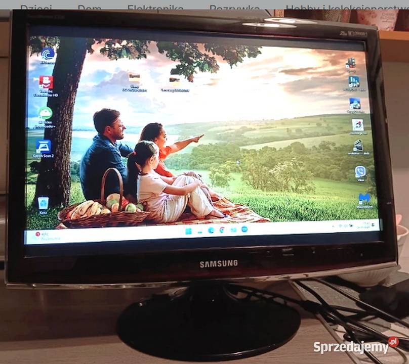 Komputer PC Dell OptiPlex 780 monitor 22