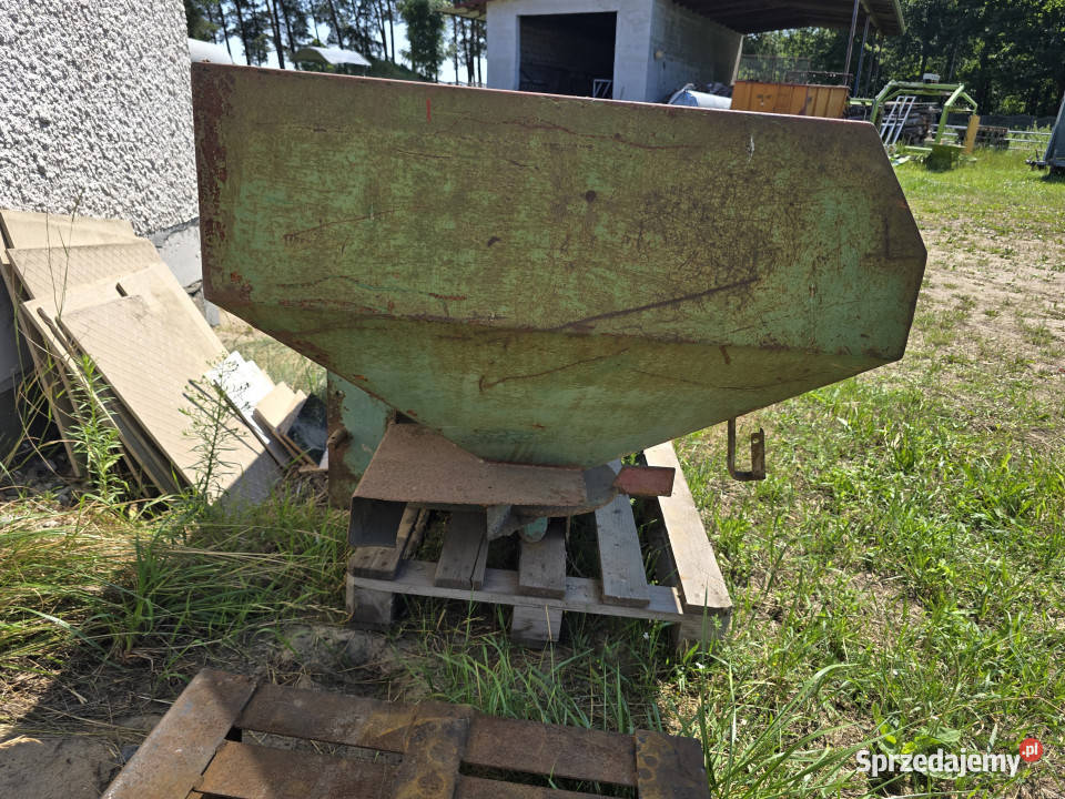 Rozsiewacz nawozów mineralnych KUXMANN GIGANT Rozsiewacze nawozów warmińsko-mazurskie Korpele
