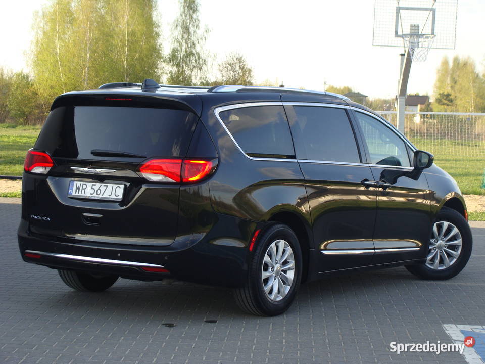 Chrysler Pacifica 36 2018 ładny stan MAŁY Samochody osobowe mazowieckie Kowala-Stępocina