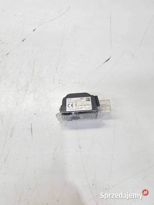 LAMPKA PROJEKTOR LOGO DRZWI AUDI A6 A7 A8 osobowe Przystajń sprzedam