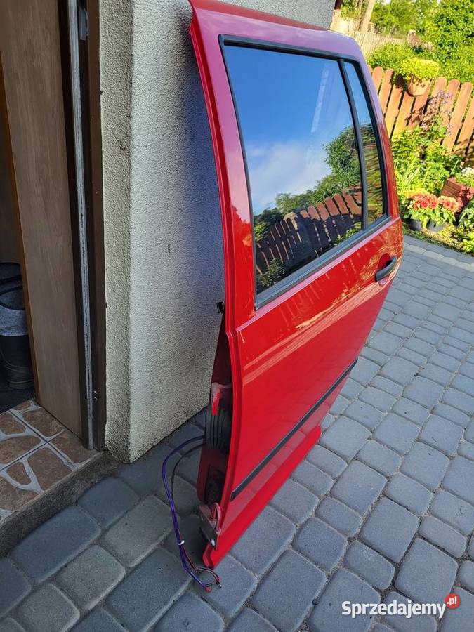 Drzwi lewe tylne Golf 4 Bora kombi LY3D pomorskie