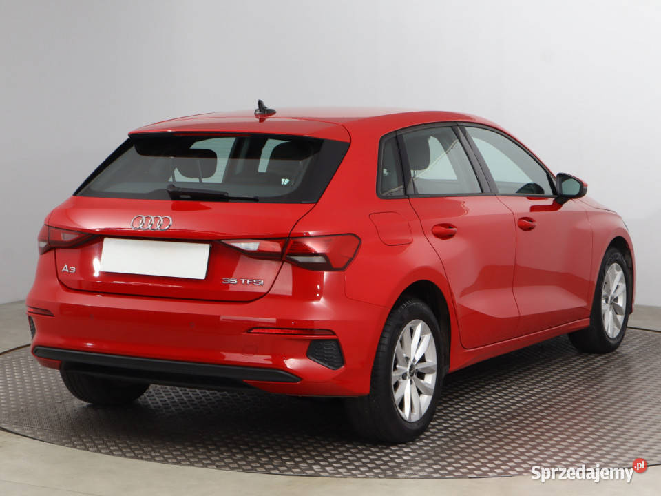 Audi A3 35 TFSI 110KM