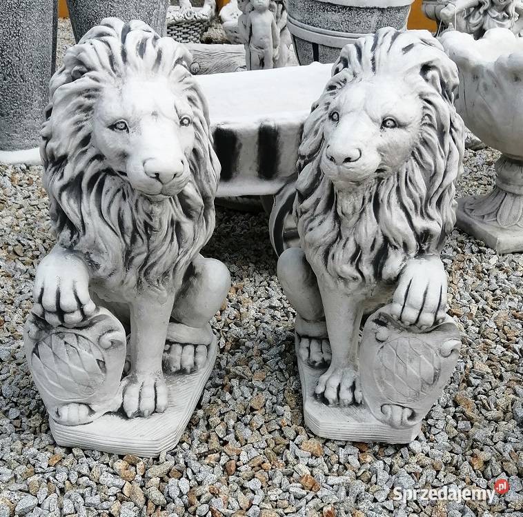 FIGURKA OGRODOWA betonowa rzeźba LEW Z142 Nysa