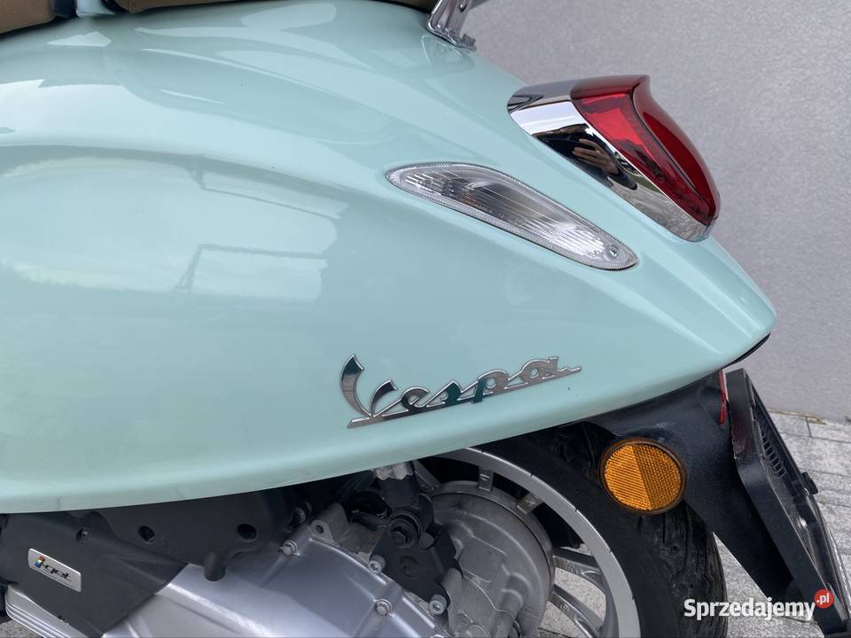 Vespa Primavera 125 5600 oryginalny lakier Trąbki