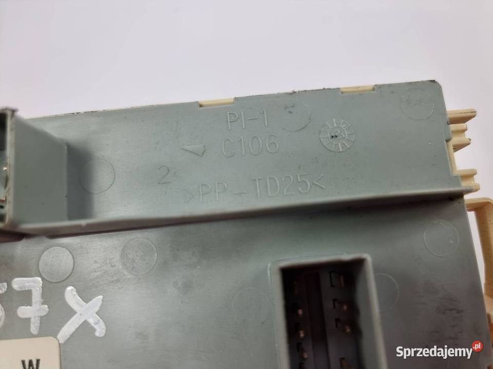 SKRZYNKA BEZPIECZNIKÓW FIAT BRAVO 51786513