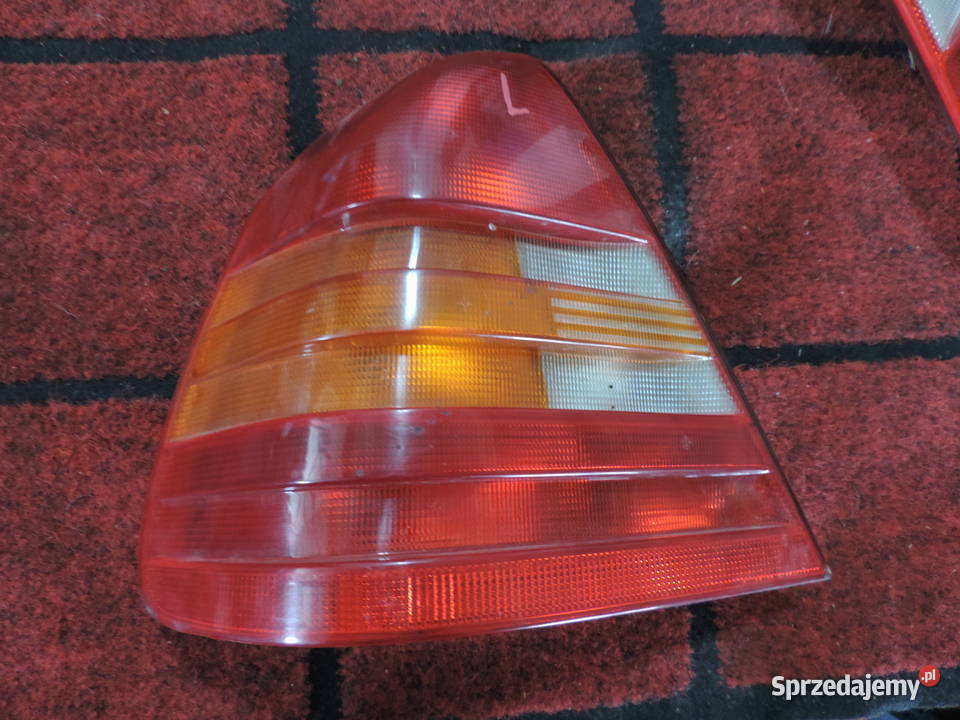Lampa Lewa Tylna MERCEDES C KLASA W202 osobowe Oświetlenie Motoryzacja