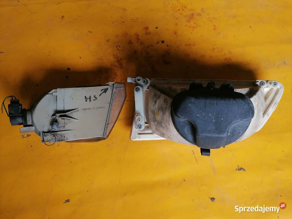 lampa przód prawa Peugeot 106 r9296 łódzkie sprzedam