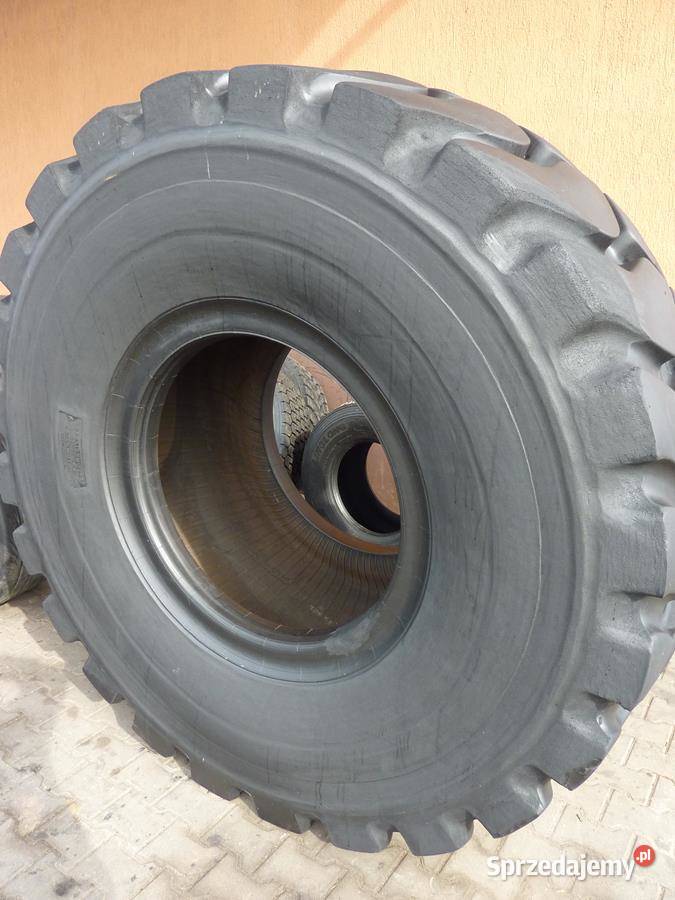 Opona używana przemysłowa 3565R33 BRIDGESTONE Zaścianki
