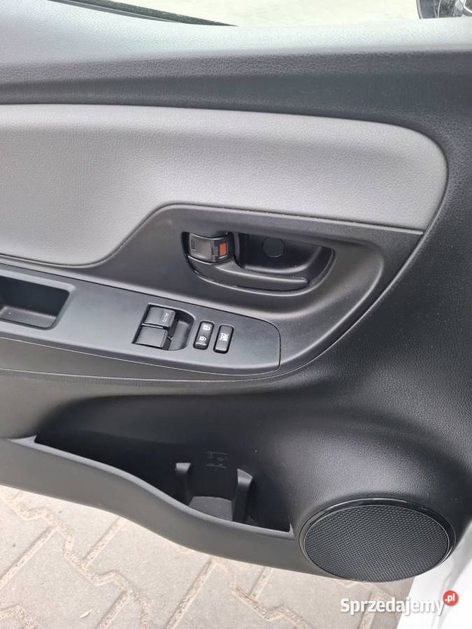 Toyota Yaris 3 15 B lift Polska 59 112KM Zamość