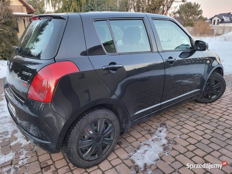 Suzuki Swift 13 benzyna gaz 5 drzwi centralny zamek świętokrzyskie sprzedam