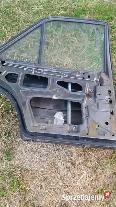 Mercedes 190 W201 drzwi lewe tylne Kielce