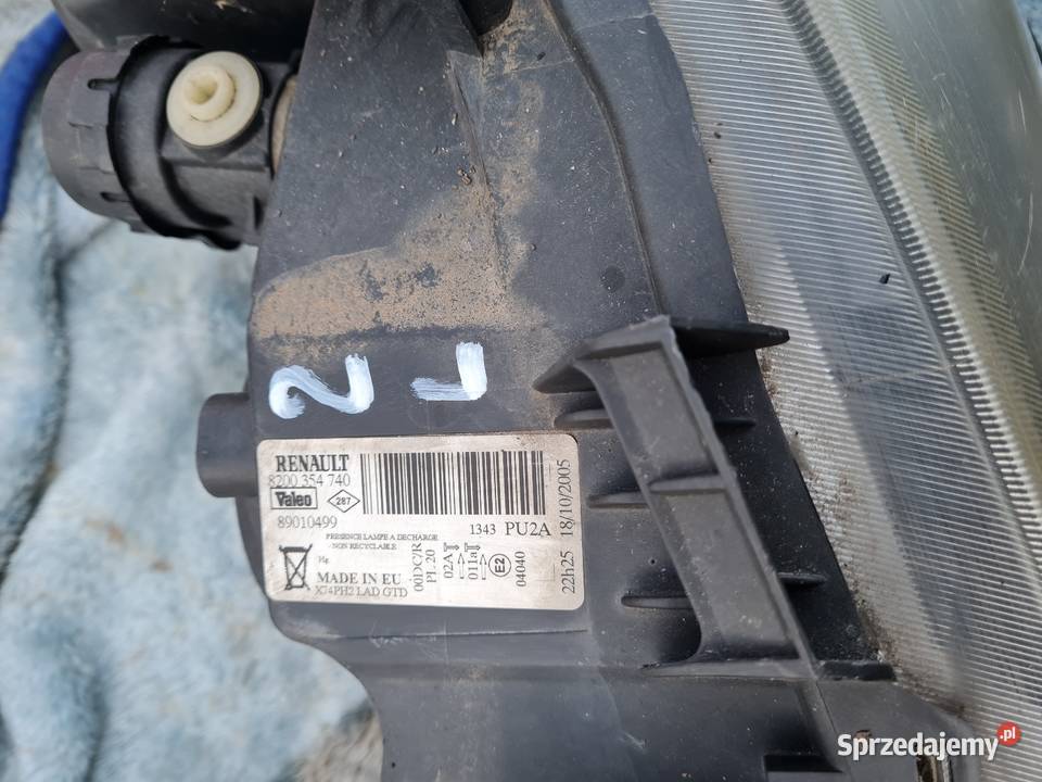 Reno Renault Laguna 2 II Lift FL Lampa Przód