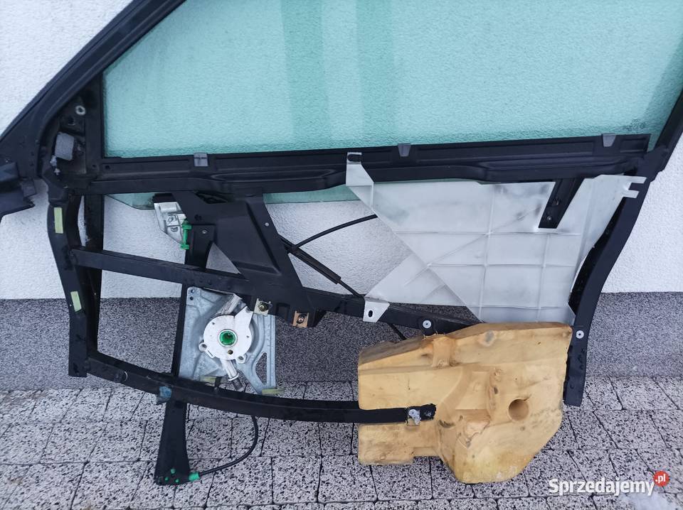 Szyba Stelaż Przód prawa pasażera Audi a4 b5 mazowieckie sprzedam