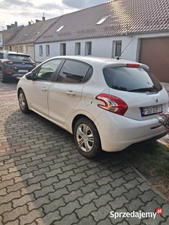 Peugeot 208 Lubniewice