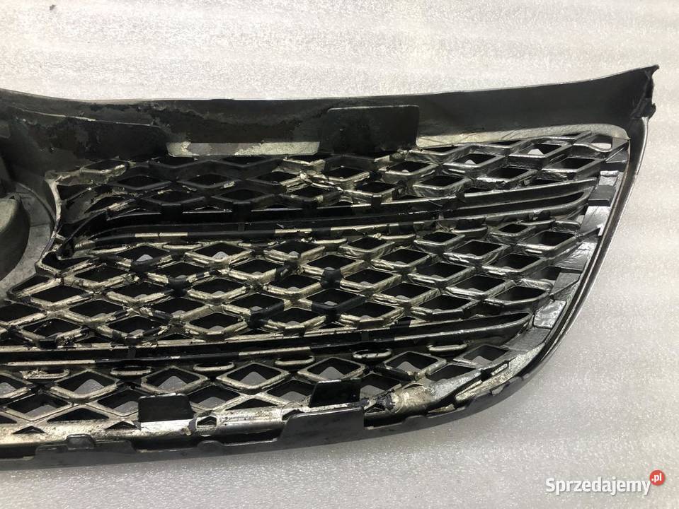 GRILL ATRAPA TOYOTA COROLLA E12 E120 531111A480