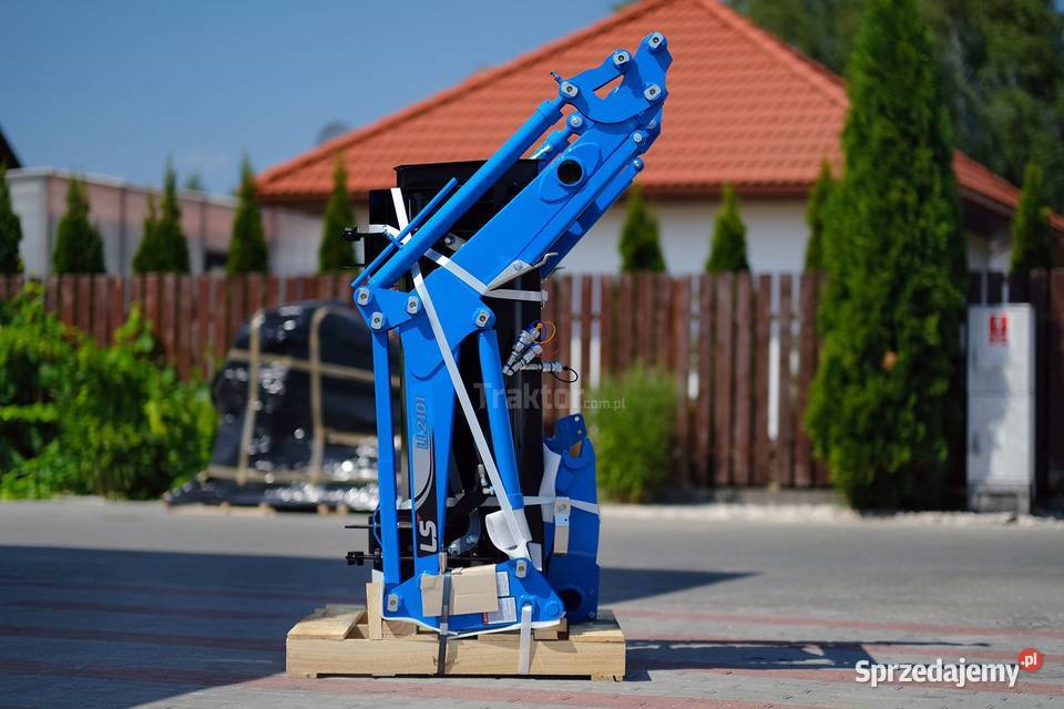 Ładowacz czołowy LS LL2101 do traktora LS podkarpackie Tajęcina