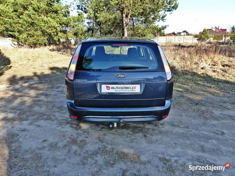 Ford Focus 16 16VSilverXKlimaElektrykaMały Rok produkcji 2010 Ford Piła sprzedam
