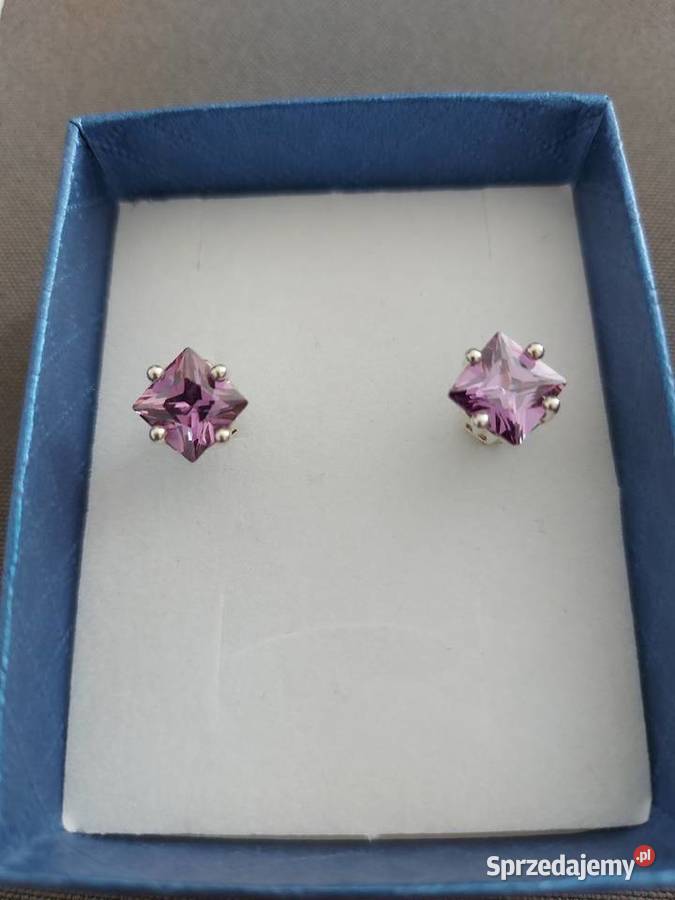Srebrne kolczyki z fioletową cyrkonią