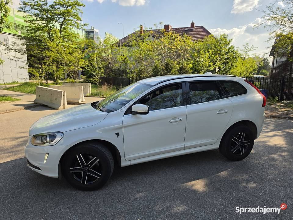 Volvo xc60 24d 4x4 144 przebieg