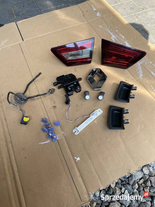 Części tylnej klapy Renault Clio IV szyba lampy Skawina