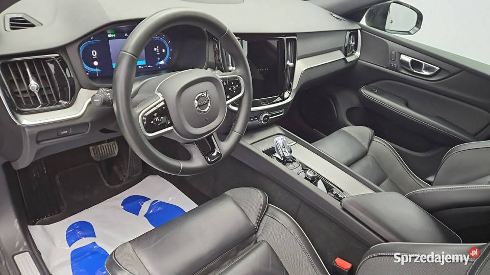 Volvo V60 B4 D Plus Dark aut Z Polskiego Salonu kamera cofania V60 mazowieckie Warszawa