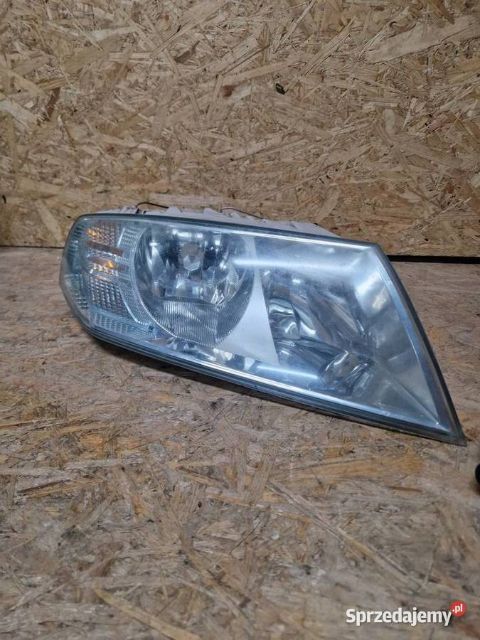 Skoda octavia II Lampa lewy prawy przód Kopacz