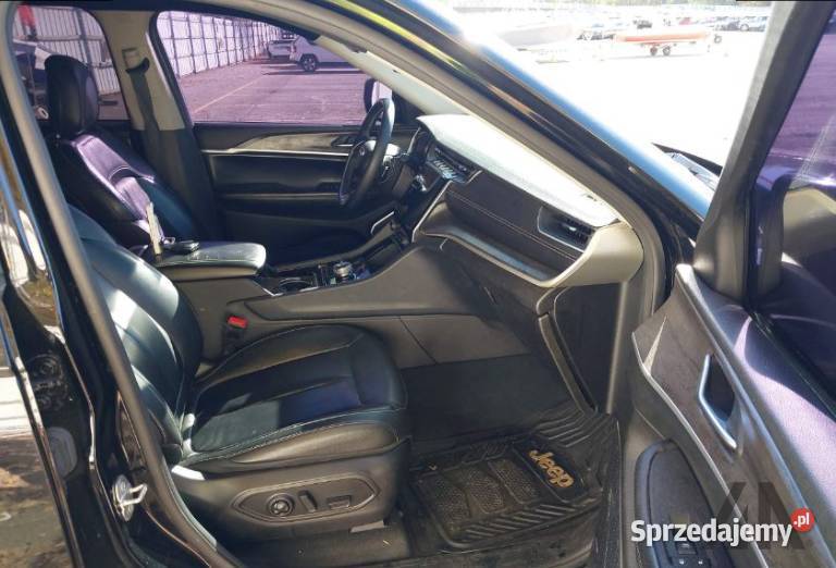 2023 Jeep Grand Cherooke LIMITED 4X4 benzyna