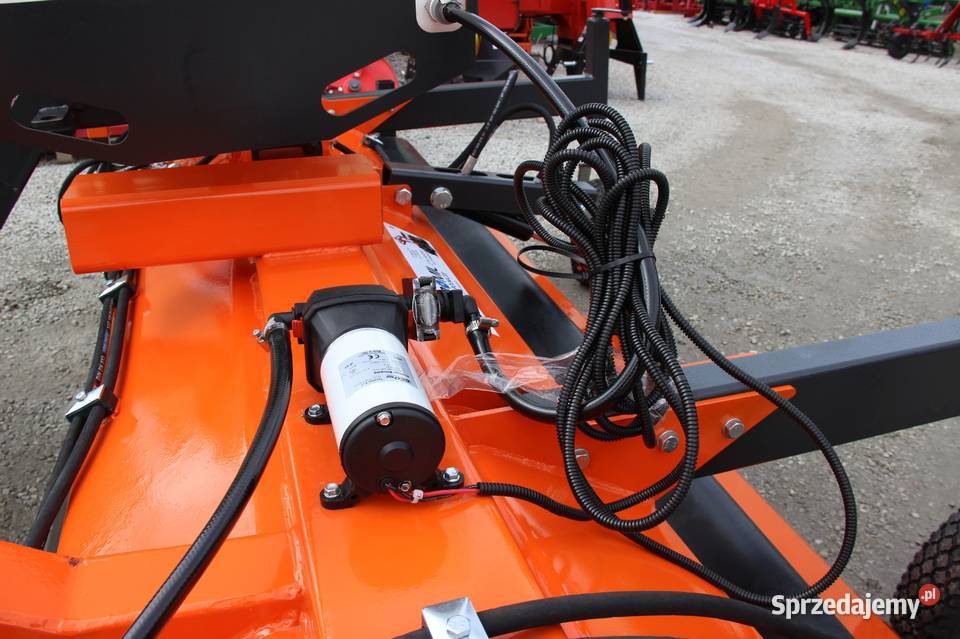 Zamiatarka drogowa TOP tur MetalTechnik nieuszkodzony kujawsko-pomorskie Rogóźno