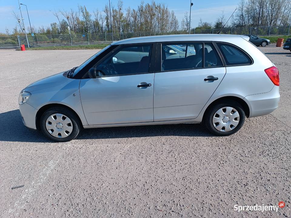 Sprzedam Skoda Fabia 14 TDI 2009 r srebrny mazowieckie Nadma