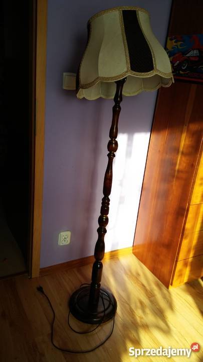 lampa z drewna podłogowa stojąca Wyposażenie wnętrz Poznań