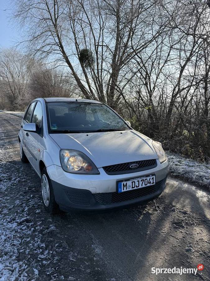 Ford Fiesta 2006 13 benzyna klima 85 przebiegu manualna