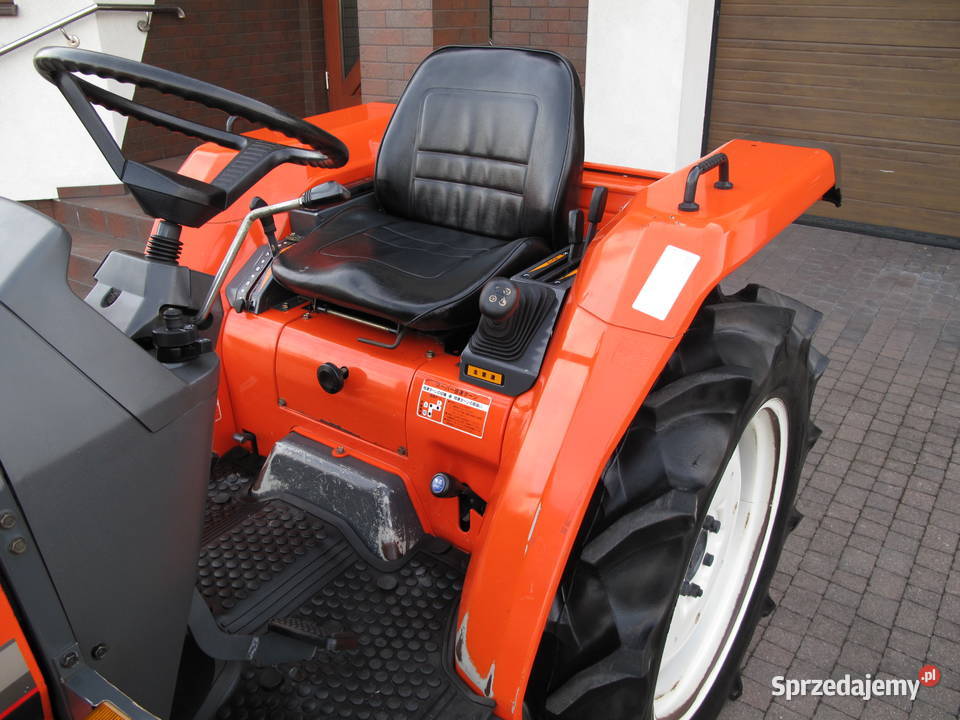 Mini Traktorek Kubota GL23 4X4 23 Wspomaganie