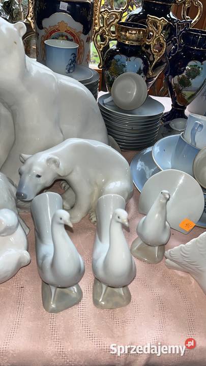 Figurka gołębia Syg Nao Z manufaktury Lladro Porcelana i szkło