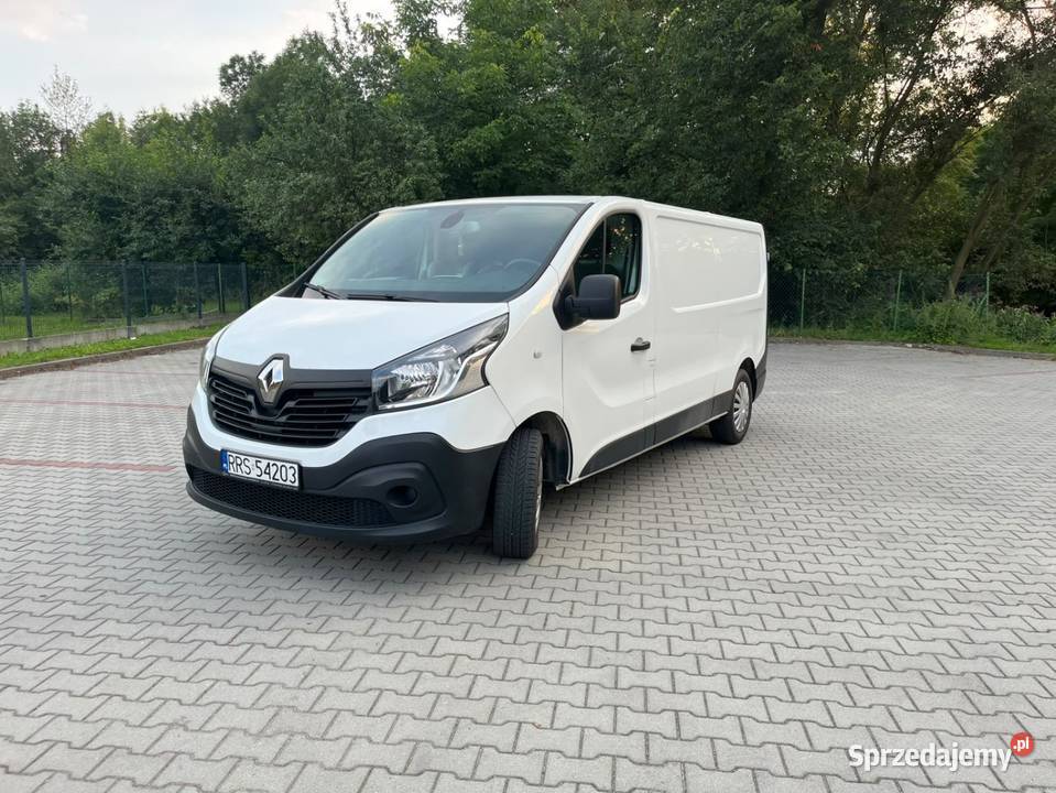 Wynajem Renault Trafic Long 2016 diesel Ropczyce