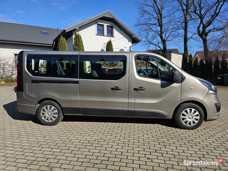 Opel Vivaro B 2016 9 osób Salon Polska Bielsk