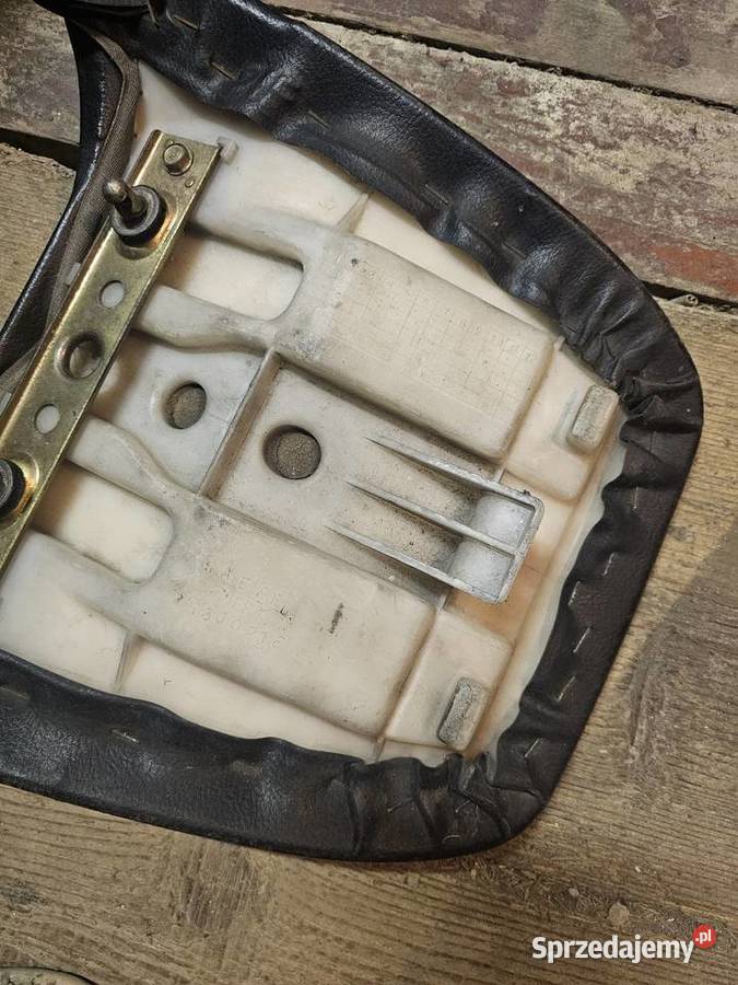 Suzuki RF 600 siedzenie kanapa tył tylna tylnia Elementy nadwozia