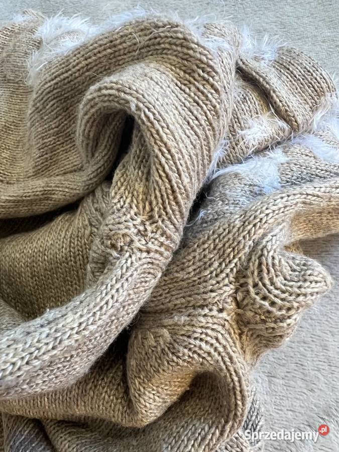 Sweter beżowy kremowy