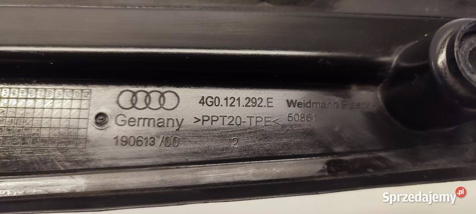 AUDI A6 C7 KIEROWNICA POWIETRZA PRAWA 4G0121292E Kierownice powietrza