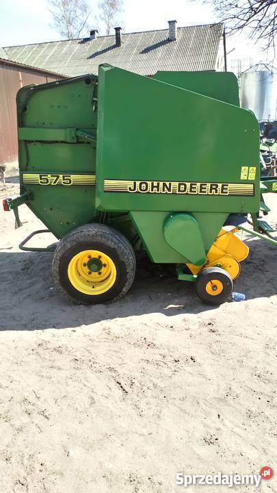 Prasa rolująca John Deere 575 Owijanie sznurkiem