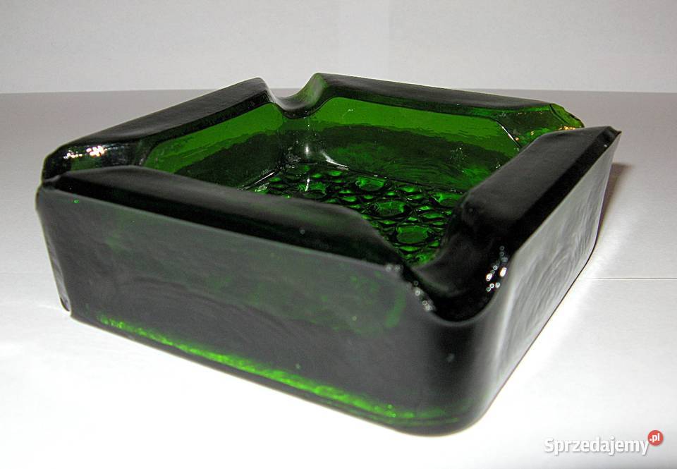 Duża popielniczka z czasów PRL