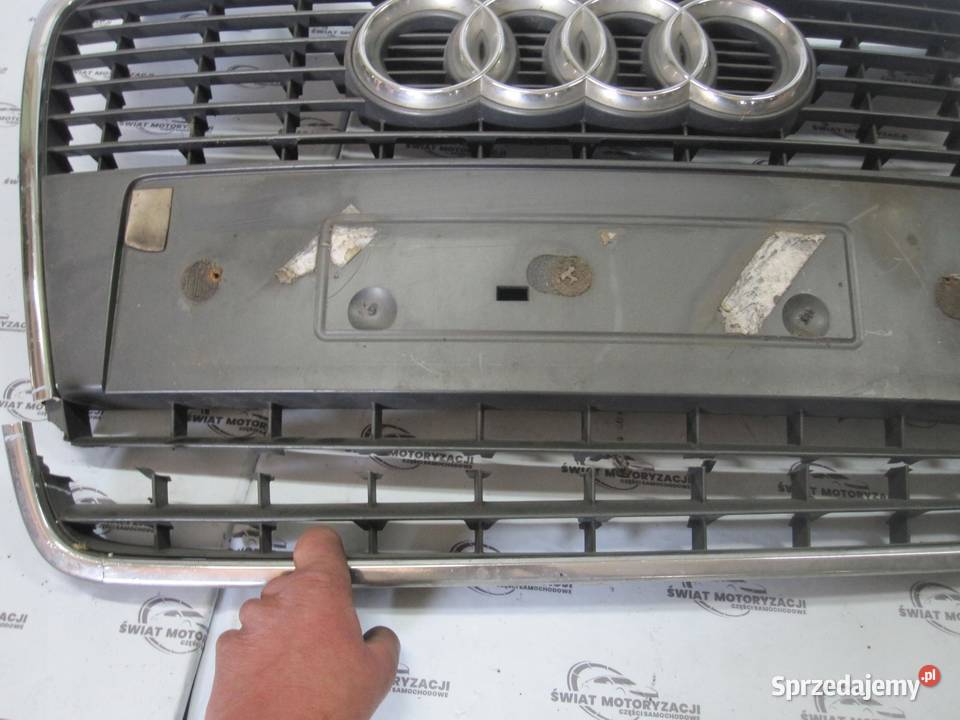 AUDI A4 B7 grill atrapa 8E0853651Q